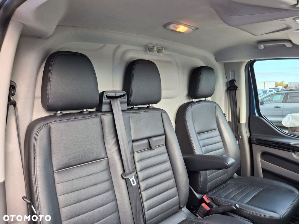 Ford TRANSIT CUSTOM - 19