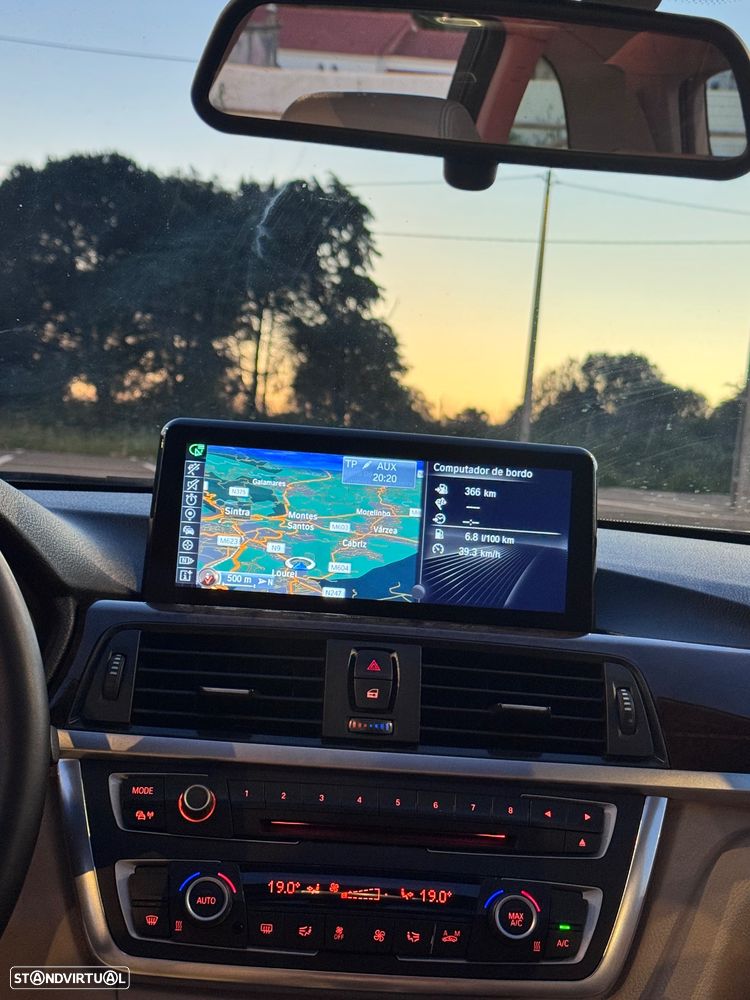 BMW 320 d Auto Line Luxury - 13