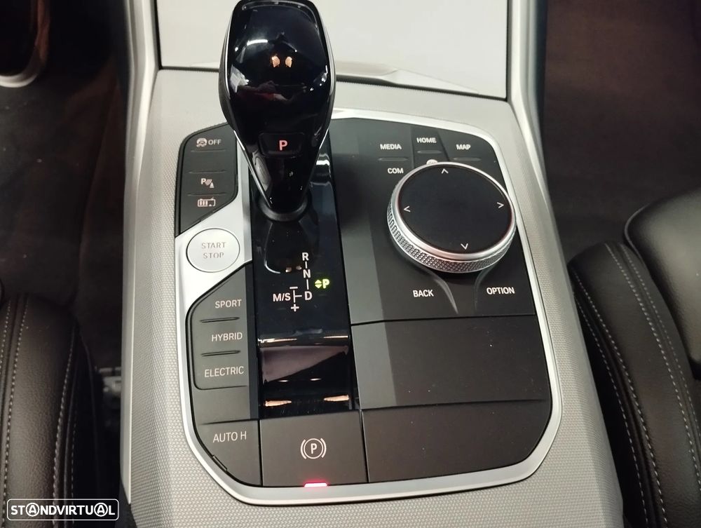 BMW 320 e Auto — fotografia 36
