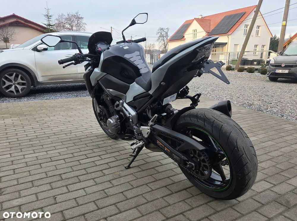 Kawasaki Z 900 - 8