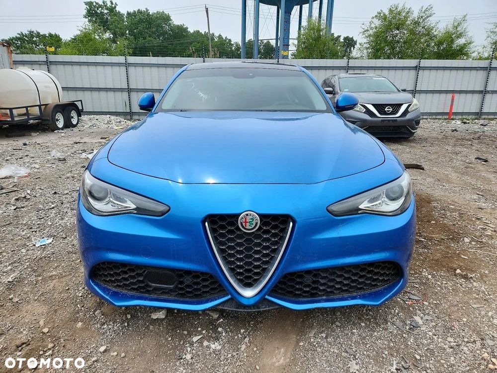 Alfa Romeo Giulia 2.0 Turbo 16V AT8-Q4 Ti - 5
