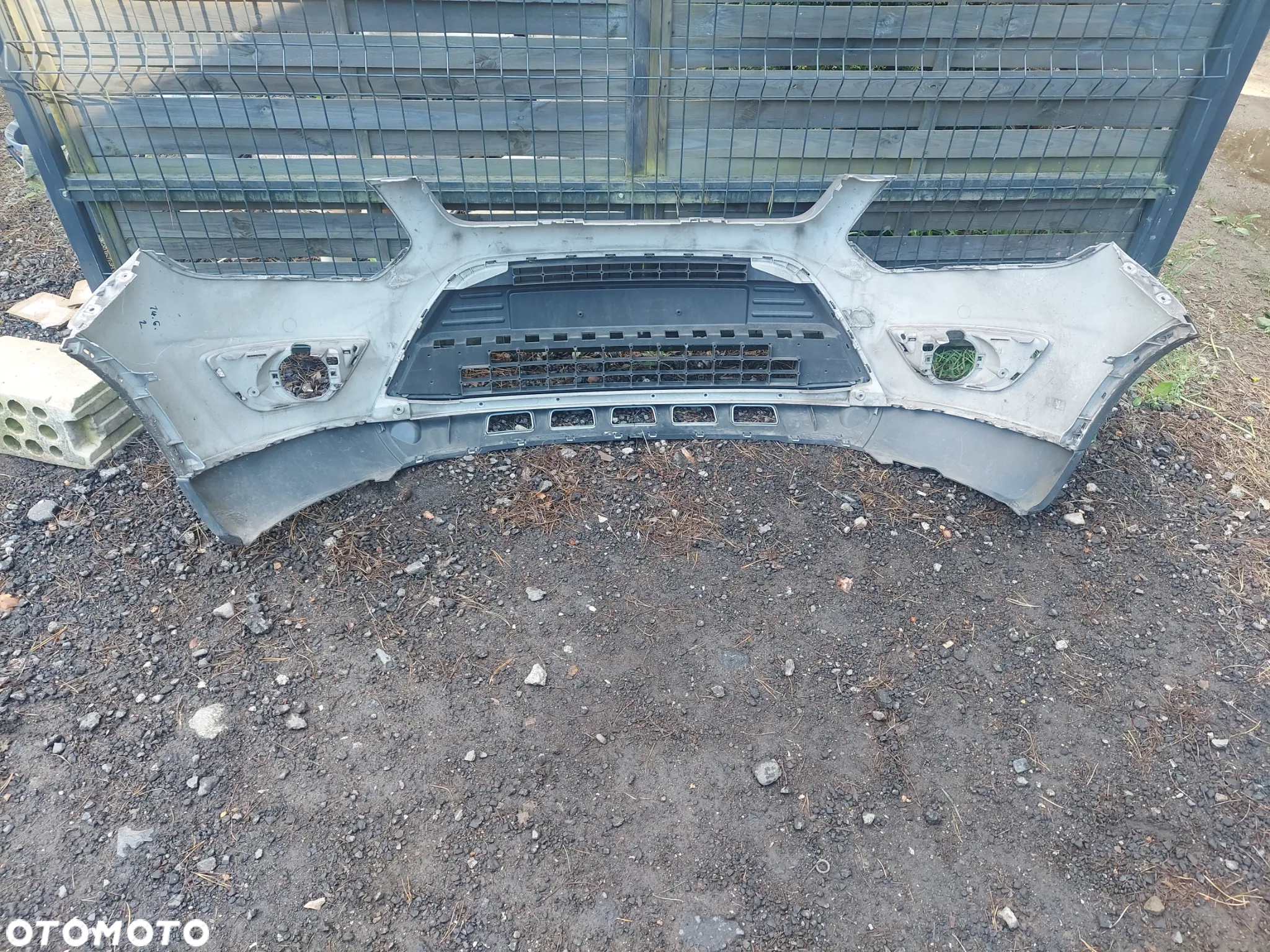 Ford kuga mk1 zderzak przód bez pdc ładny oryginał - 4