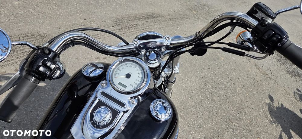 Harley-Davidson Dyna Super Glide - 33