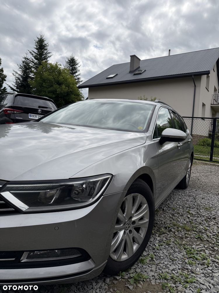 Volkswagen Passat - 2