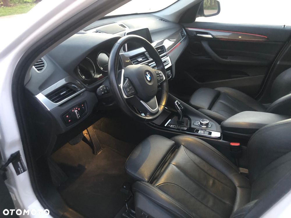 BMW X1 sDrive18d xLine - 9