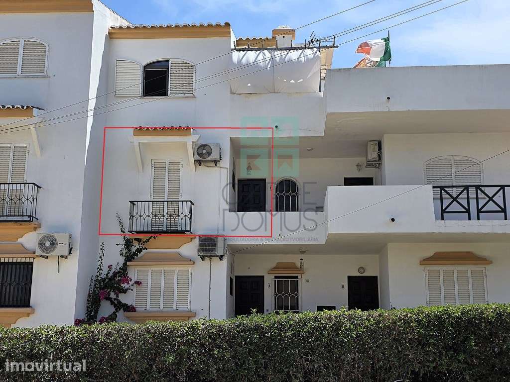 T1 adaptado a T2 com ampla varanda em Tavira - Grande imagem: 4/19