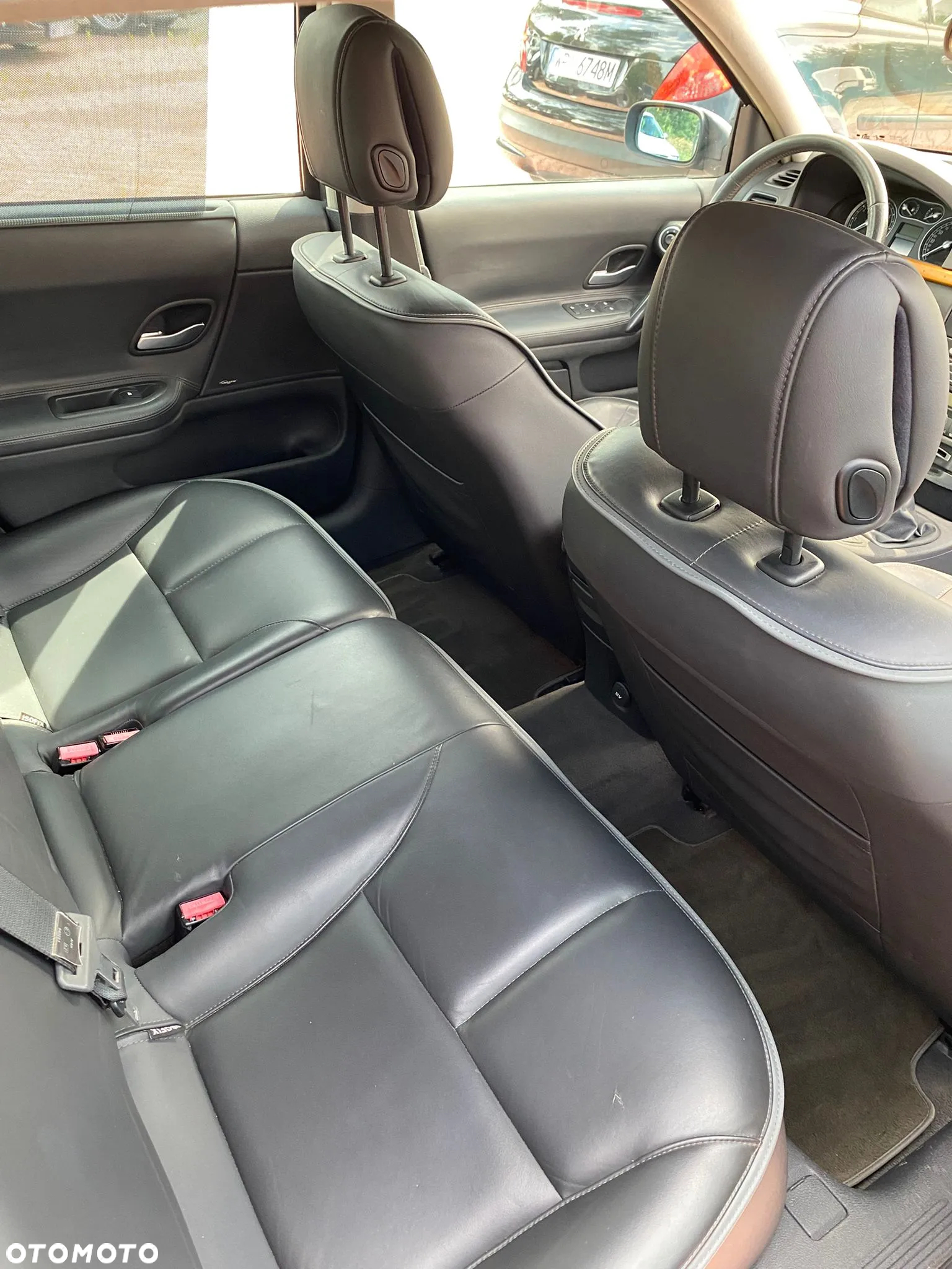 Renault Laguna Grandtour 3.0 V6 Initiale - 31