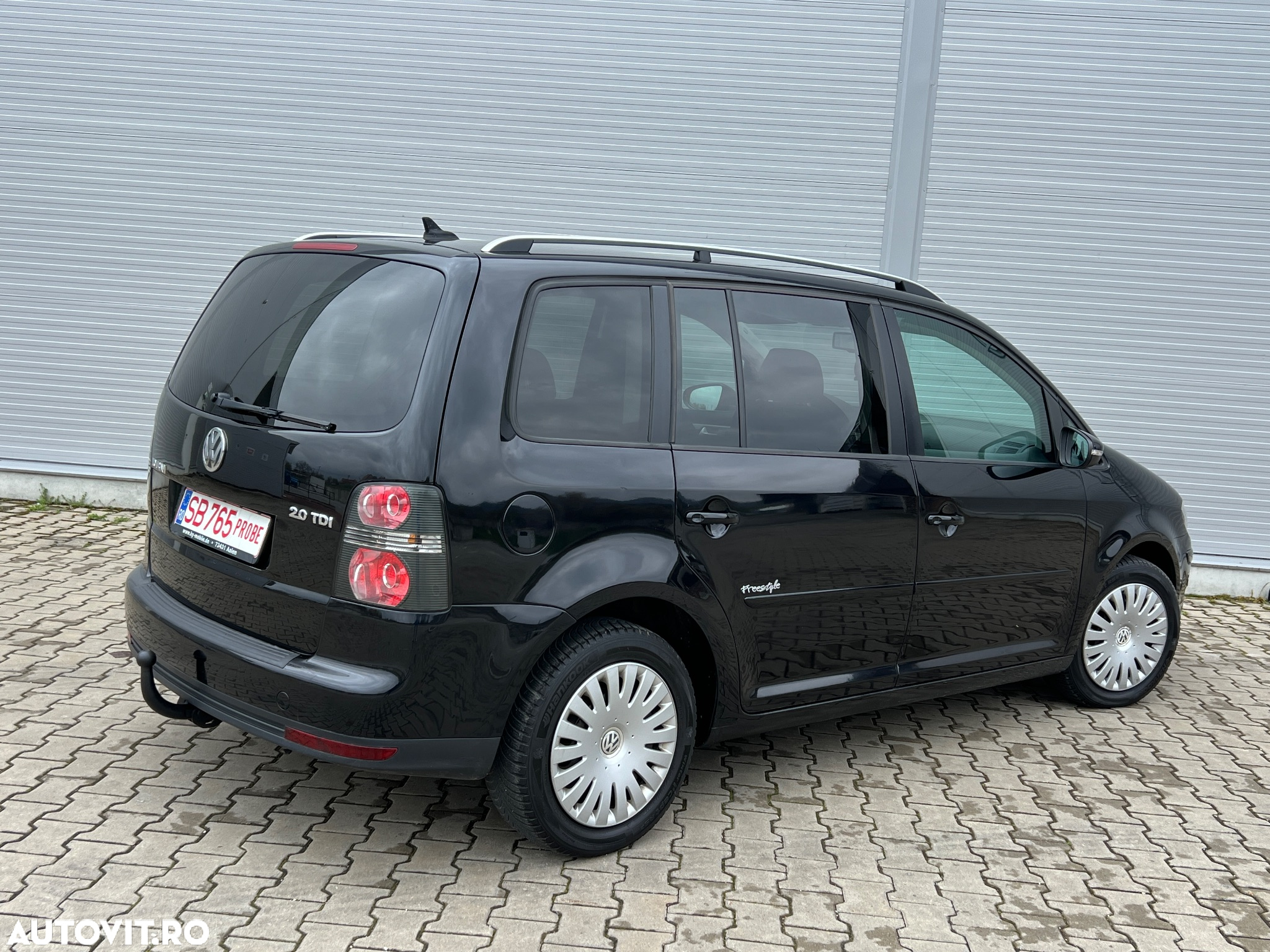 Volkswagen Touran 2.0 TDI Freestyle - 3