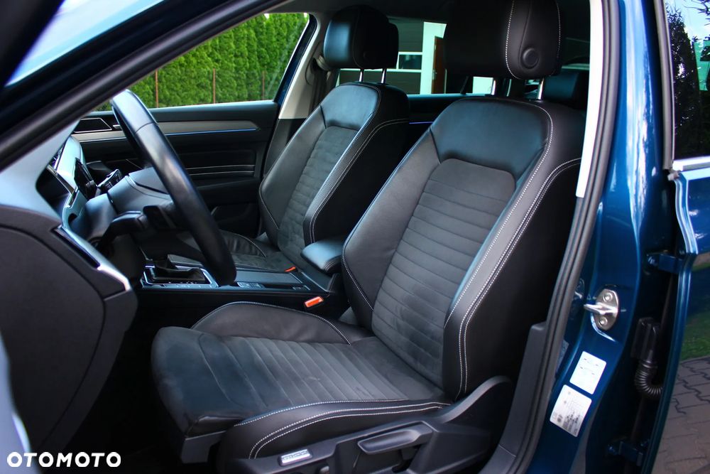 Volkswagen Passat 2.0 TDI SCR DSG Elegance - 26