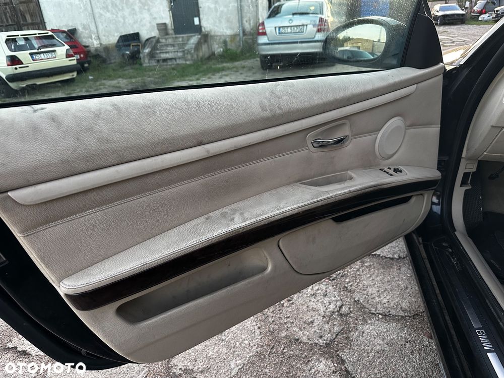 BMW Seria 3 335d Edition Exclusive - 21