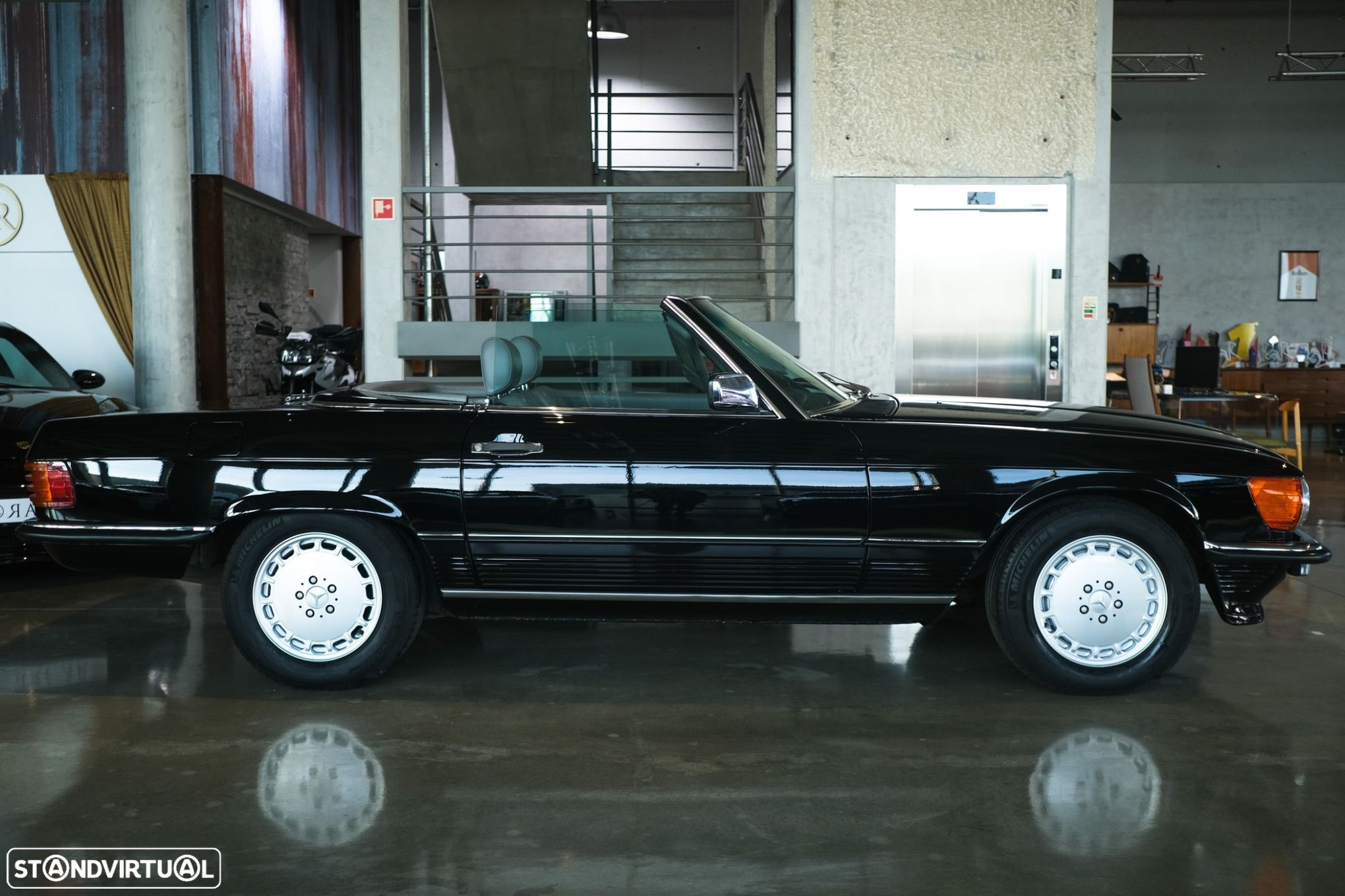 Mercedes-Benz SL 560 - 8