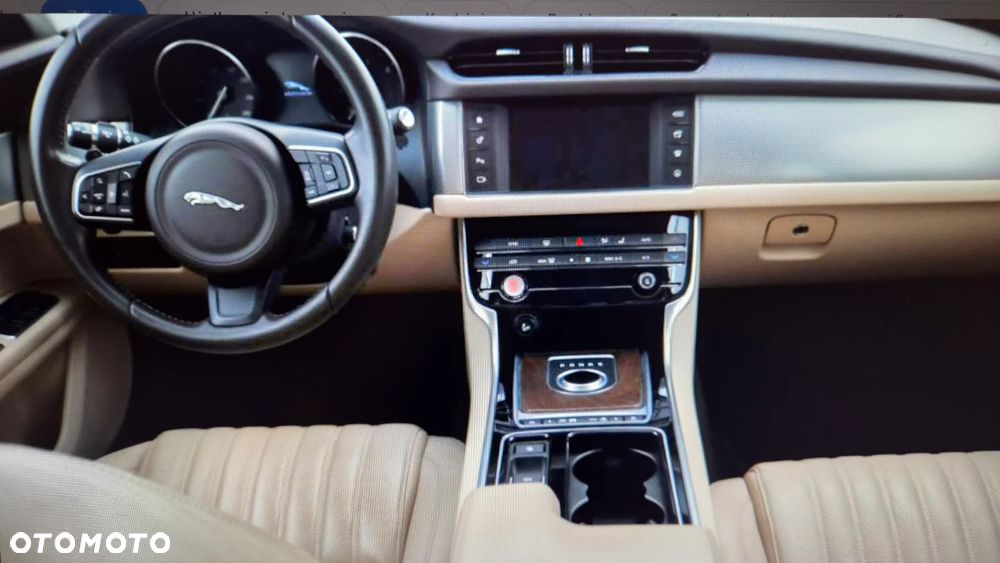 Jaguar XF 2.0 i4D Portfolio - 8