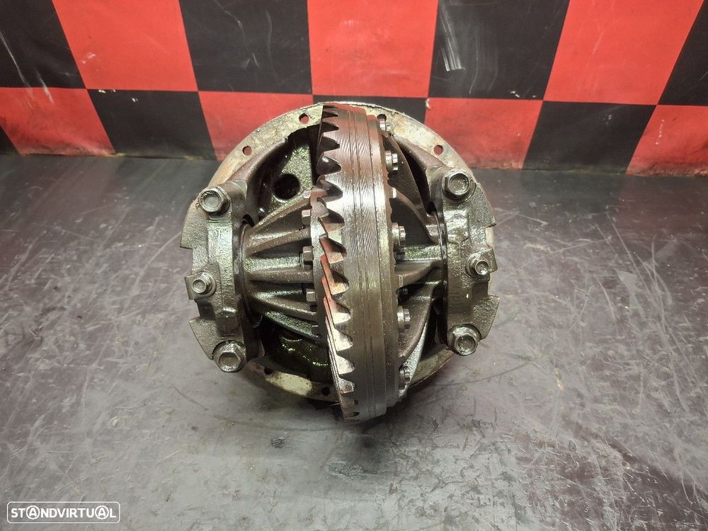 Diferencial  Isuzu Elf Caixa (Nkr8_) - 1