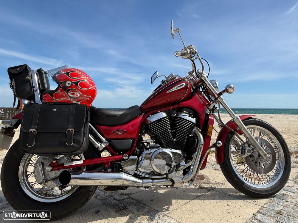 Suzuki Intruder VS800GL - 1