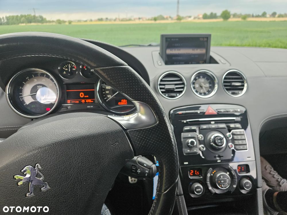 Peugeot RCZ 1.6 155 THP - 8