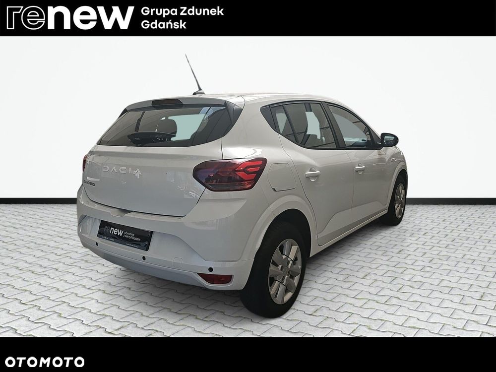 Dacia Sandero - 7