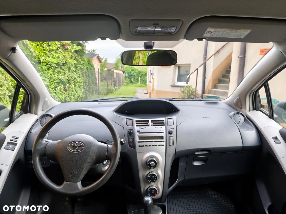 Toyota Yaris 1.0 Luna A/C - 15
