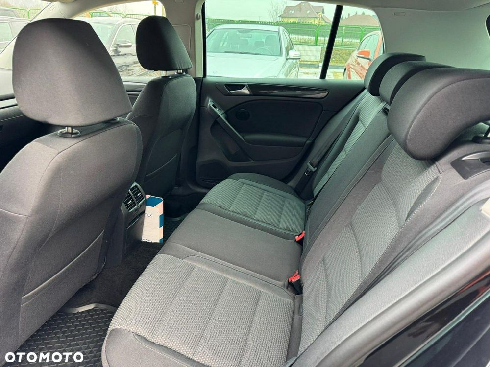 Volkswagen Golf 1.6 Comfortline - 19