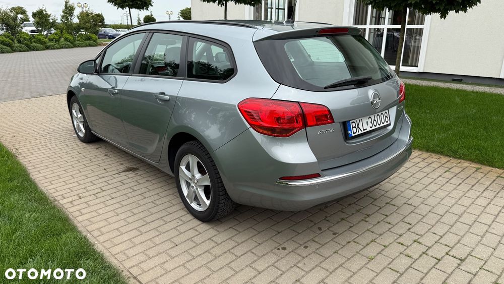Opel Astra 1.4 T Enjoy EU6 - 7