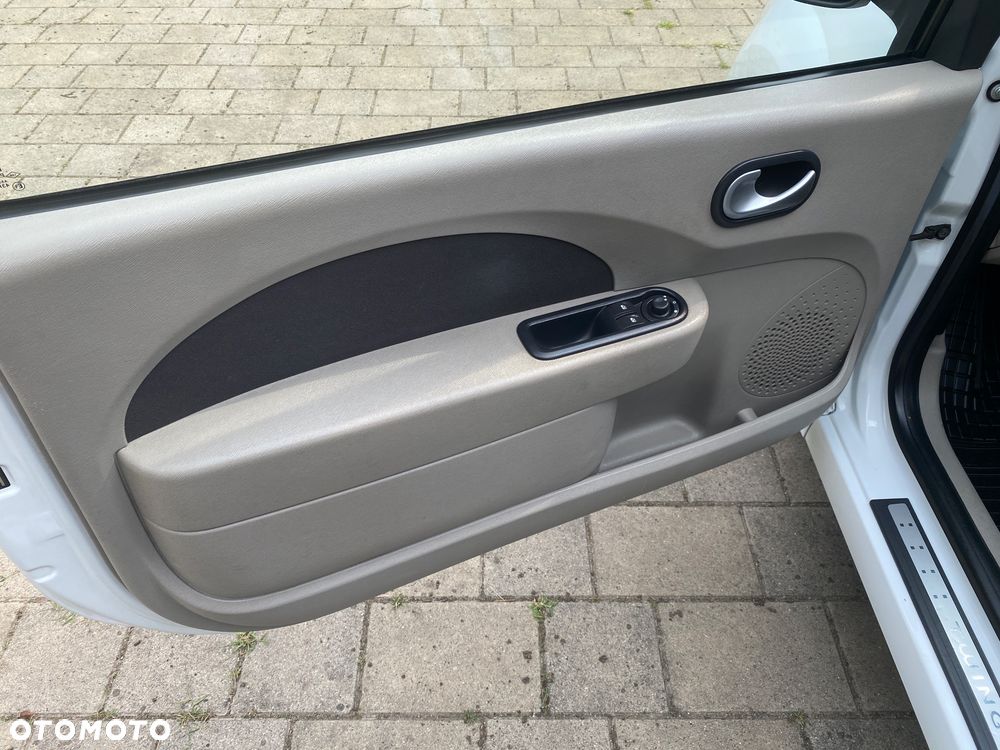 Renault Twingo 1.2 16V Night & Day - 29