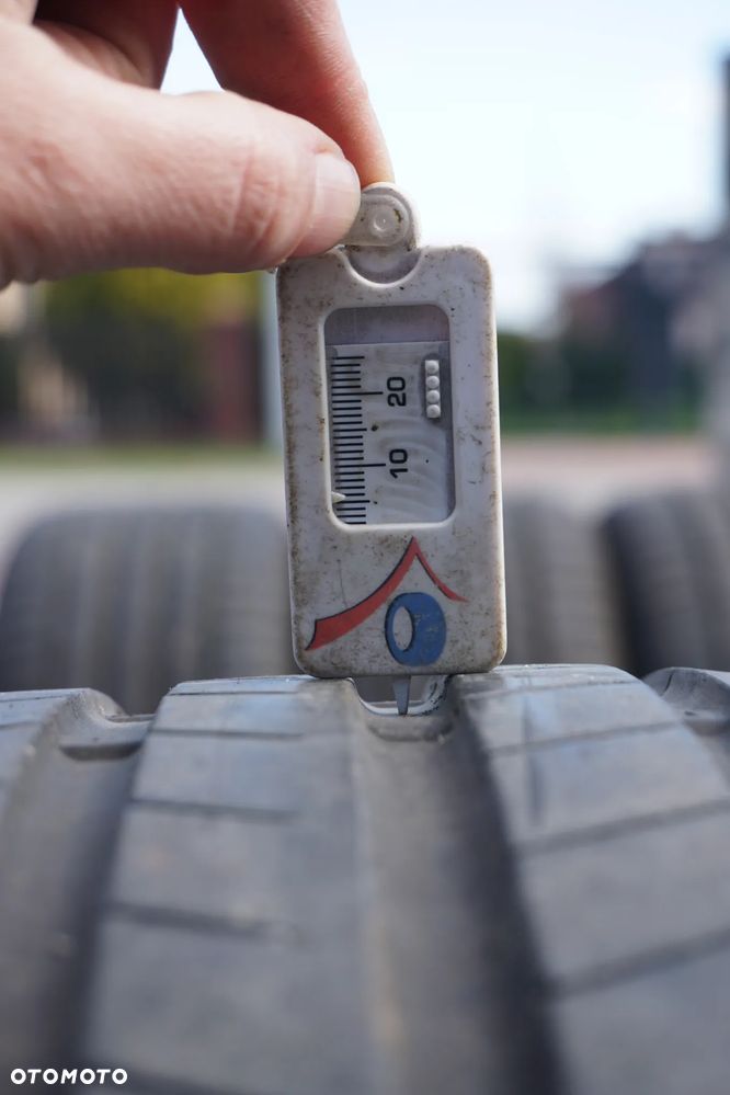 Bridgestone Alenza 245 45 20 - 4
