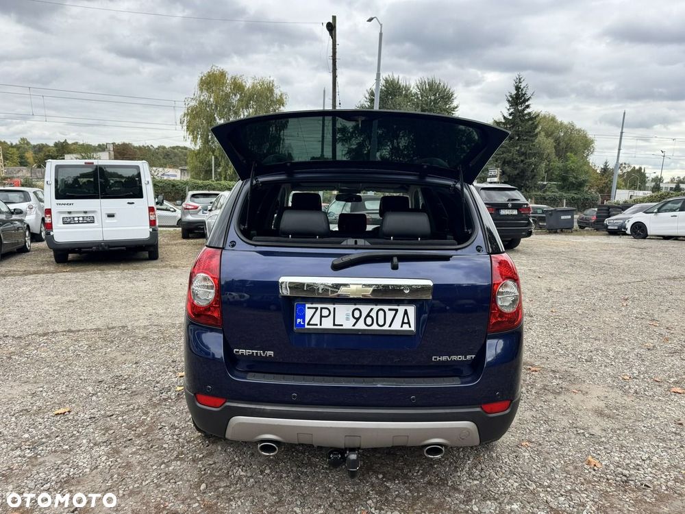 Chevrolet Captiva 2.0 4WD 7 Sitzer Automatik LT Exclusive - 38