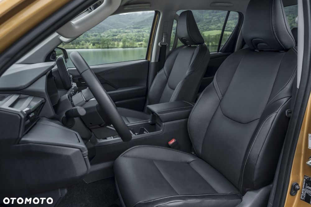 Toyota Hilux 2.8 D-4D mHEV Double Cab Invincible 4x4 - 15