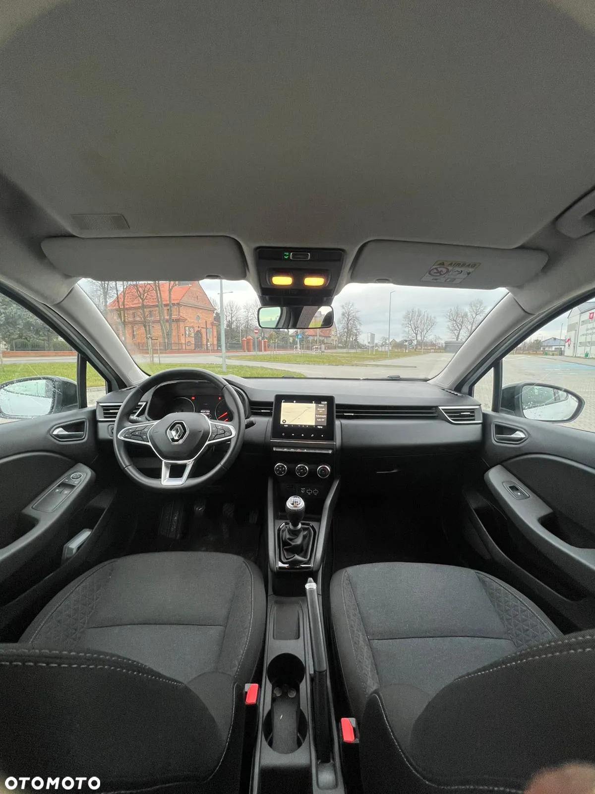 Renault Clio - 8