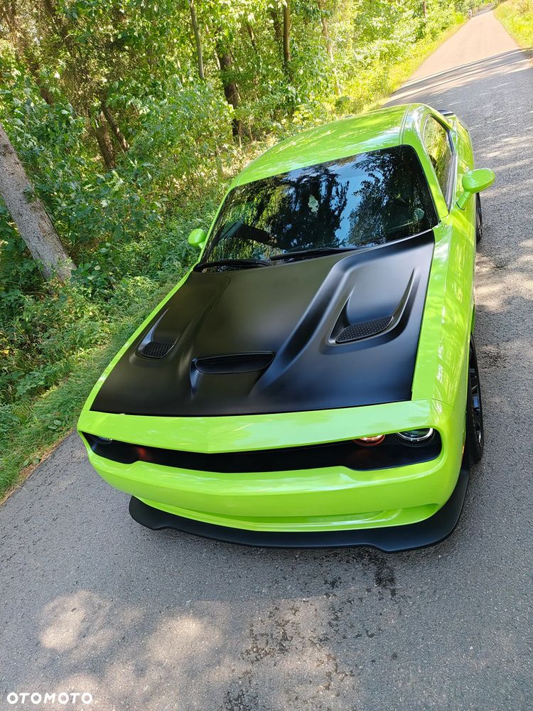 Dodge Challenger - 3