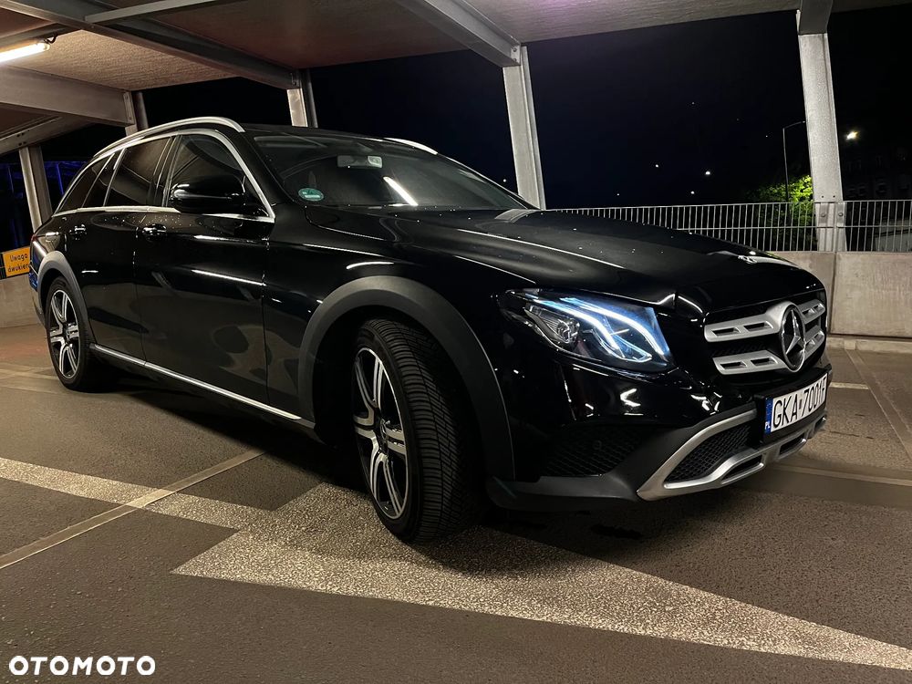 Mercedes-Benz Klasa E 220 d 4-Matic All-Terrain - 35