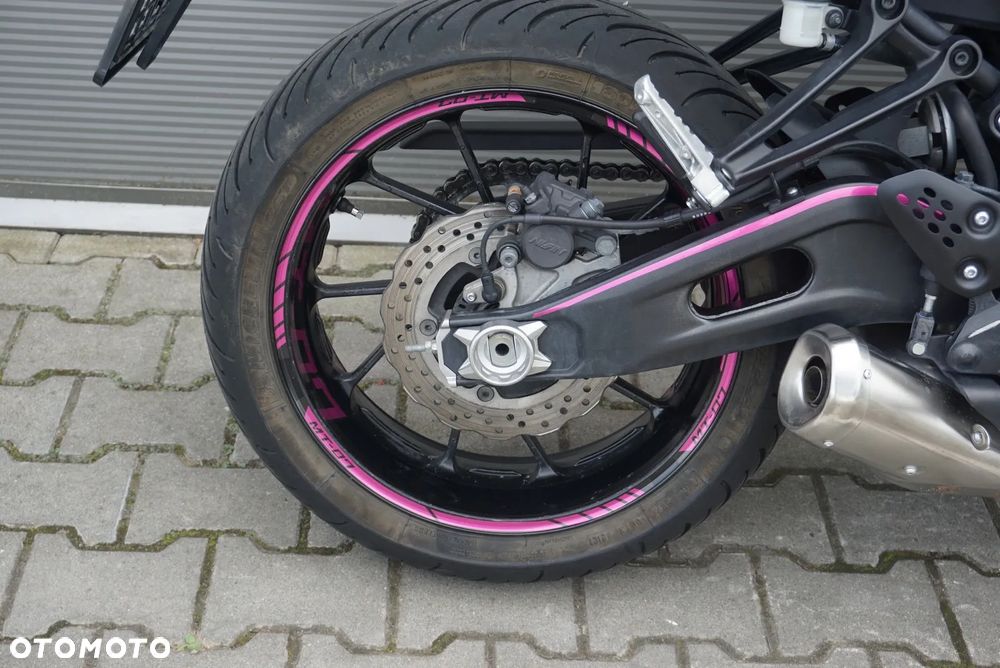 Yamaha MT - 7