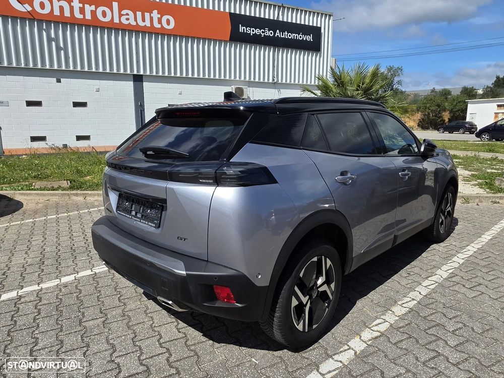 Peugeot 2008 PureTech 130 EAT8 GT - 4