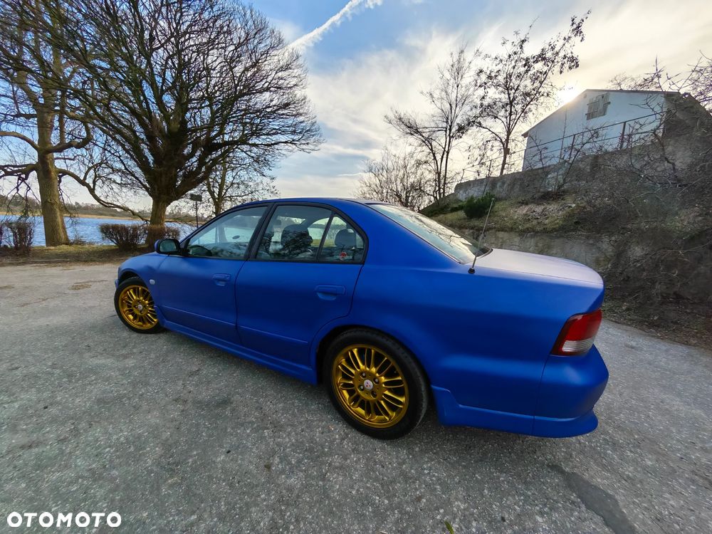 Mitsubishi Galant - 4