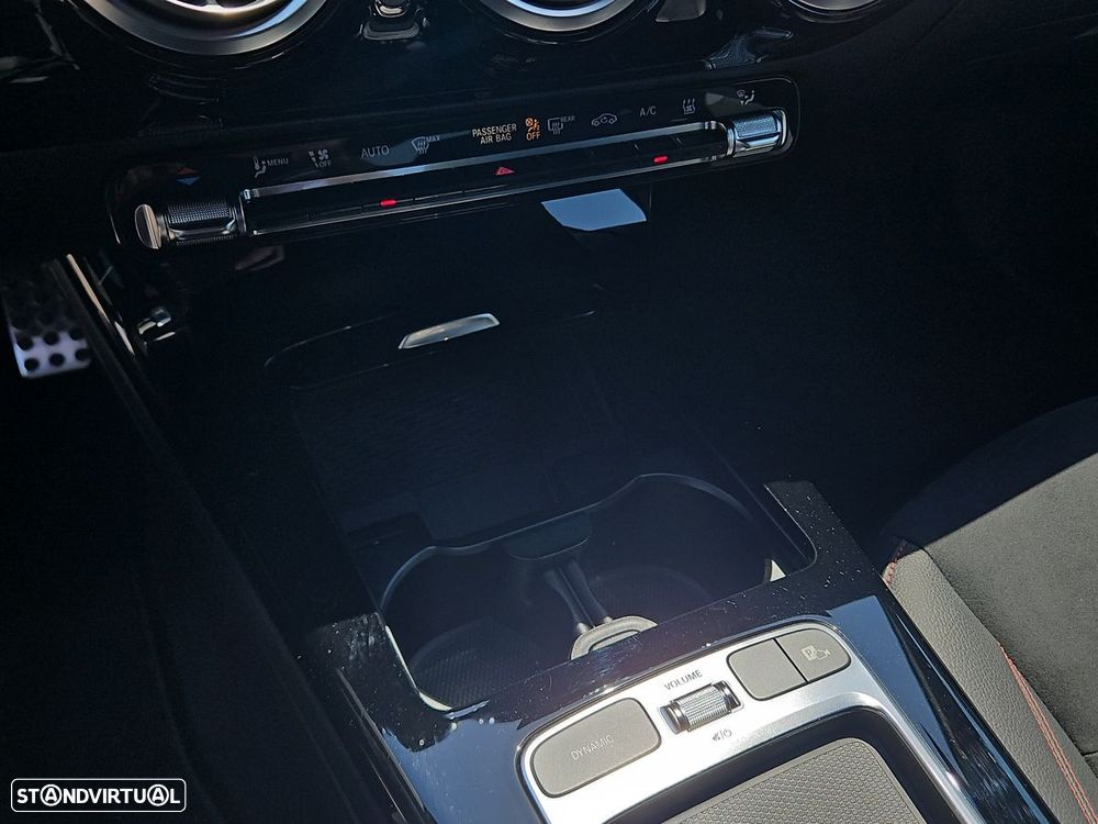 Mercedes-Benz CLA 250 e AMG Line - 22