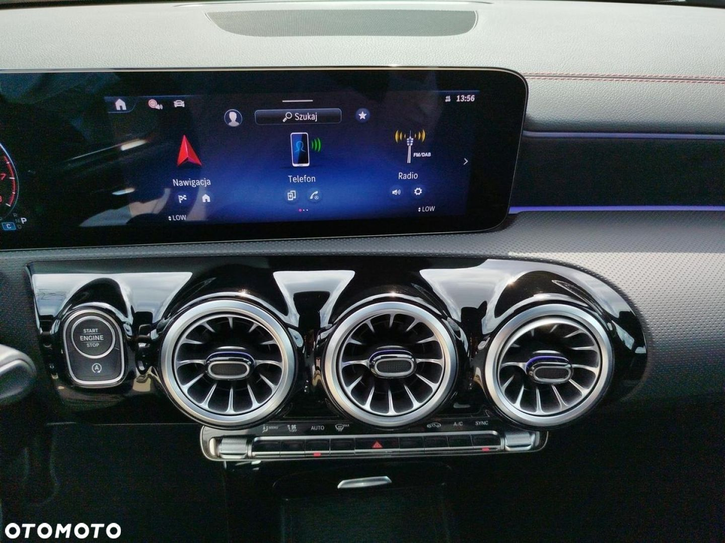 Mercedes-Benz CLA - 27