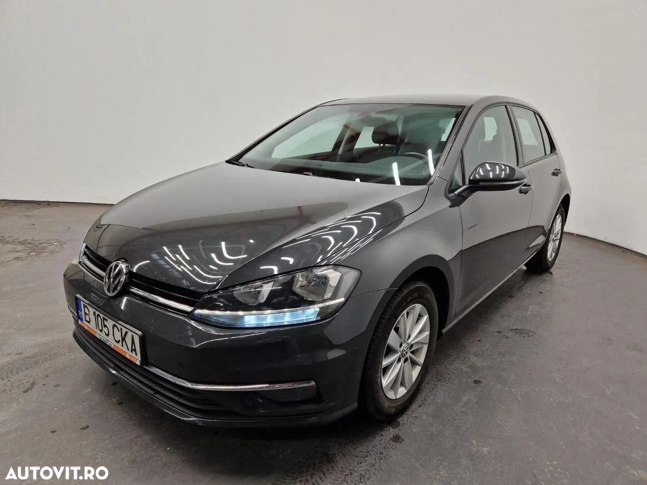 Volkswagen Golf 1.6 TDI Comfortline - 1