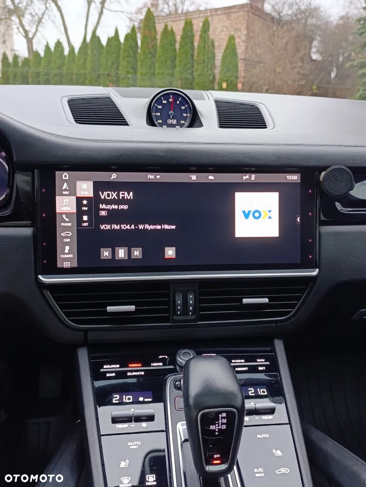 Porsche Cayenne Tiptronic S - 11