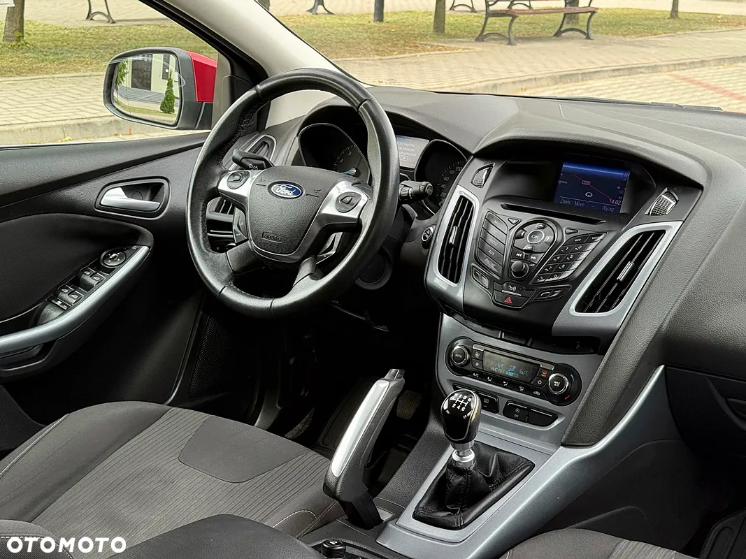 Ford Focus 1.6 EcoBoost Titanium - 14