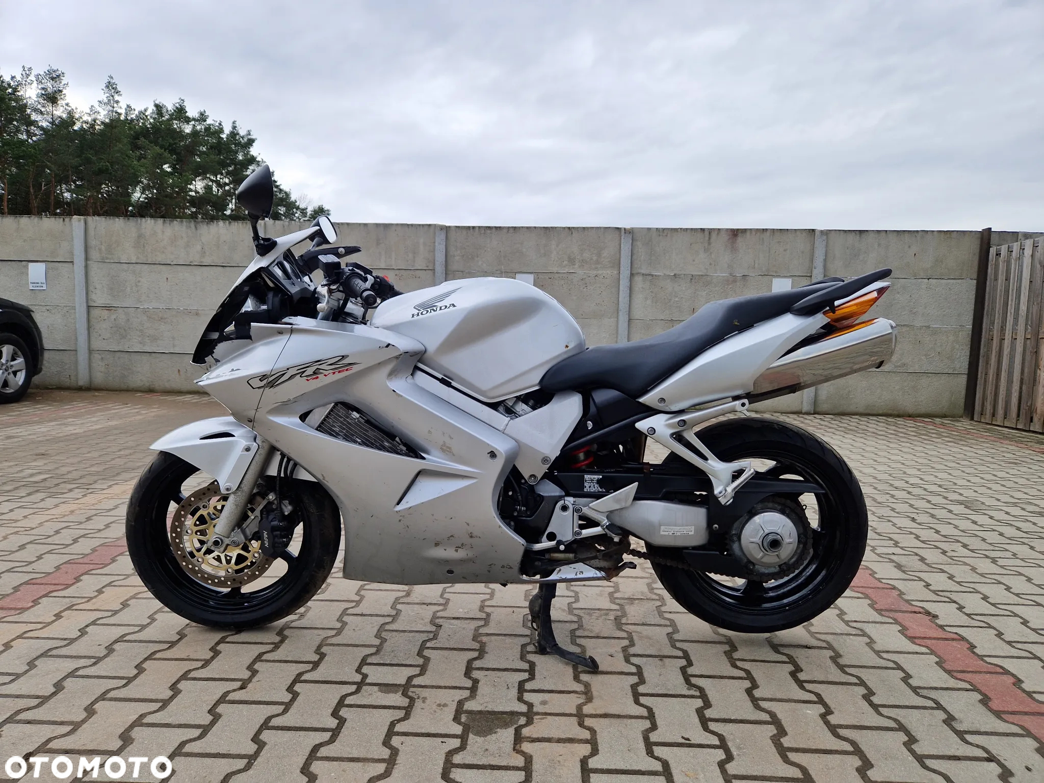 Honda VFR - 5