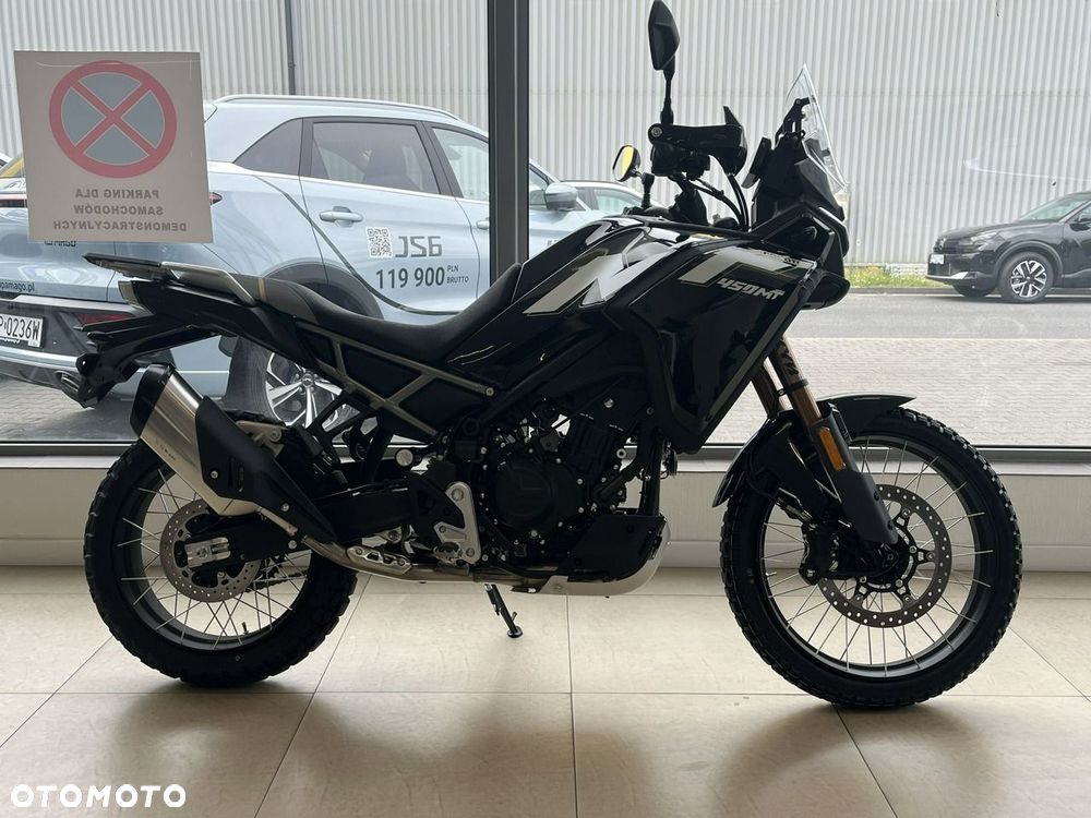 CFMoto MT - 2
