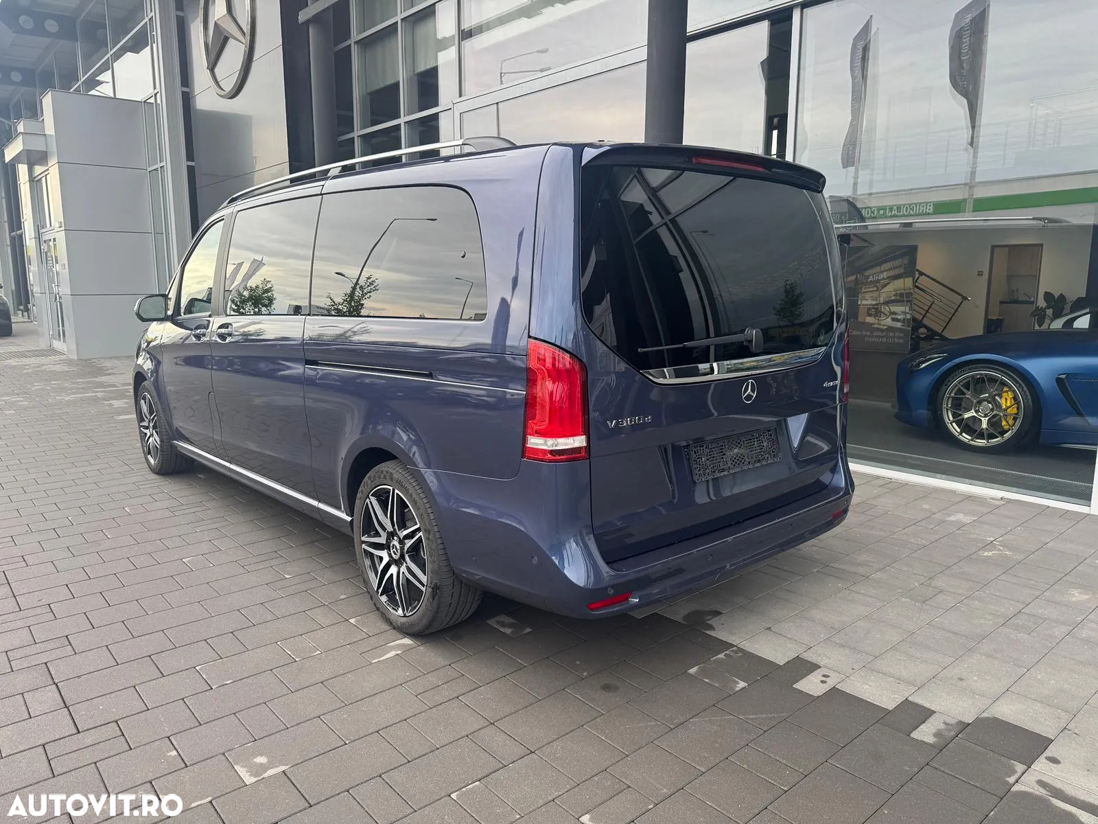 Mercedes-Benz V 300 d Combi Extra-lung 237 CP AWD 9AT Avantgarde - 4