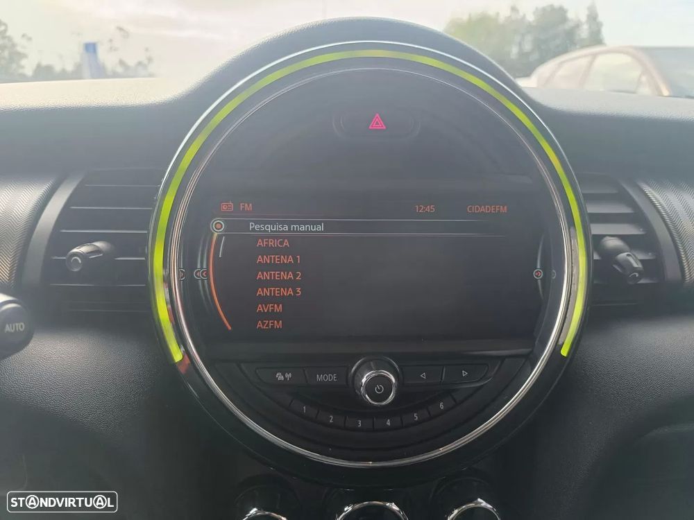 MINI 3 Portas Cooper S Aut. - 30