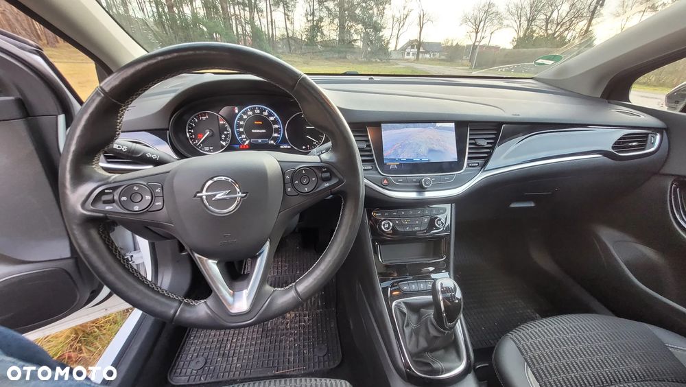 Opel Astra 1.2 Turbo Business Edition - 9