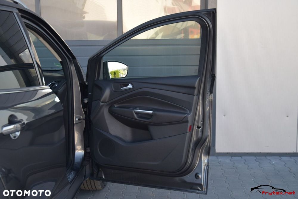 Ford Kuga - 23