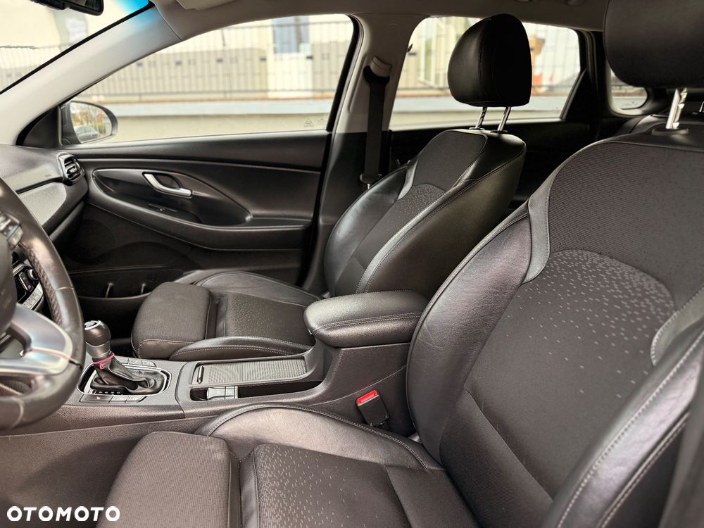 Hyundai i30 1.4 T-GDI Premium DCT - 9