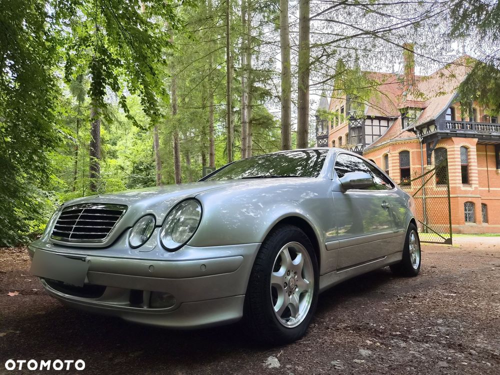 Mercedes-Benz CLK - 6