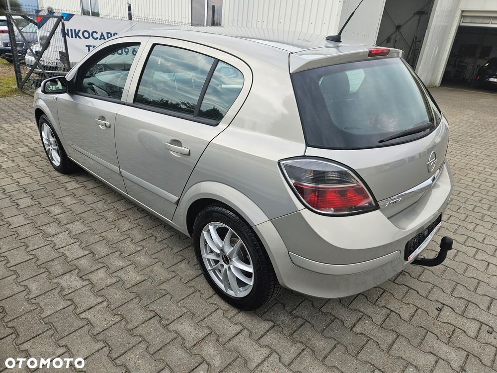 Opel Astra 1.6 Catch me - 6