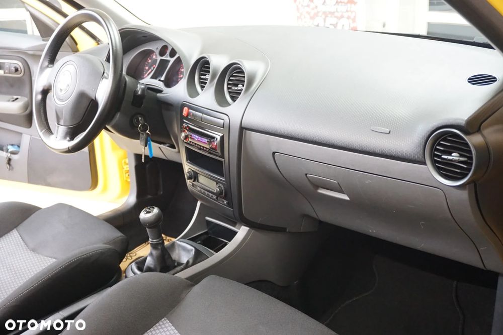 Seat Ibiza SC 1.4 16V Reference - 27