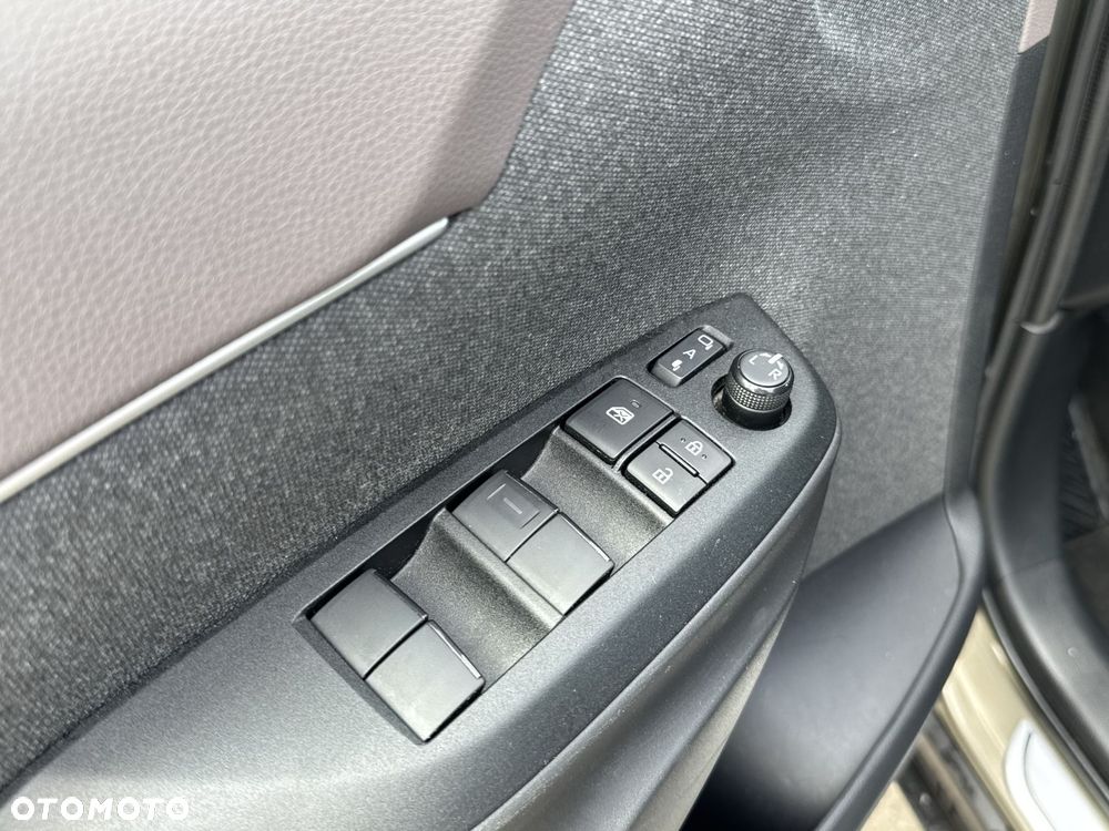 Toyota Yaris Cross Hybrid 1.5 Executive - 13