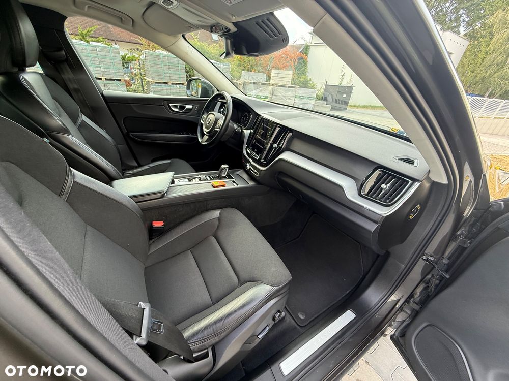 Volvo XC 60 D4 SCR Momentum - 35
